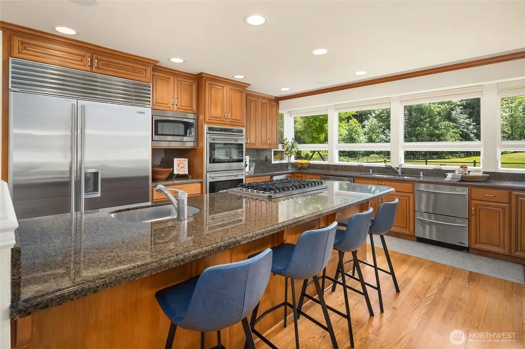 20729 SE 34th Street Sammamish WA 98075