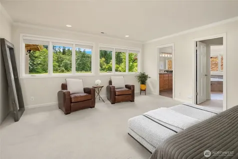 20729 SE 34th Street Sammamish WA 98075