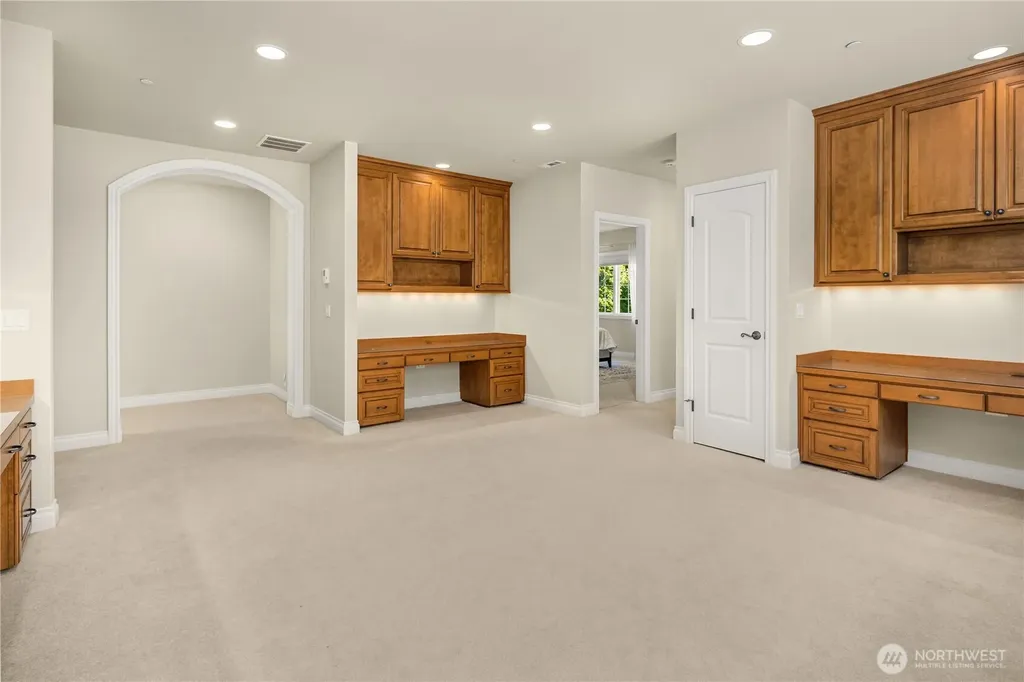18049 NE 143rd Place Woodinville WA 98072