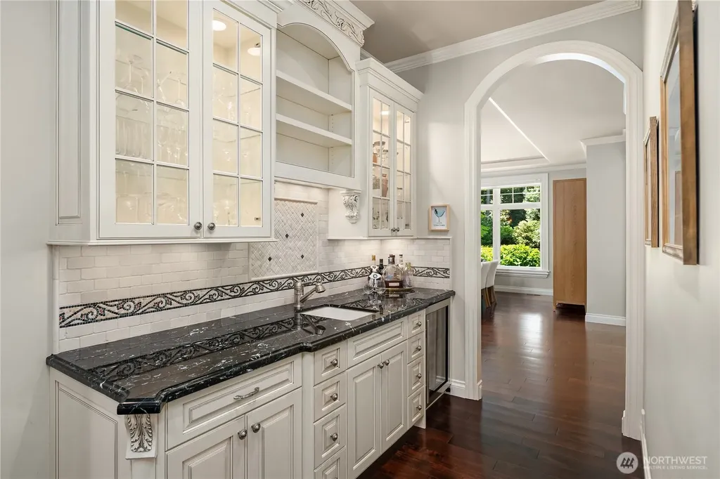 18049 NE 143rd Place Woodinville WA 98072