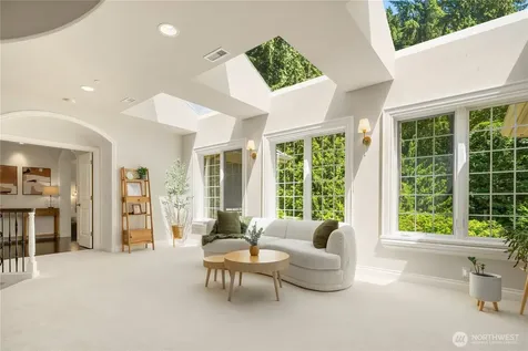 18049 NE 143rd Place Woodinville WA 98072