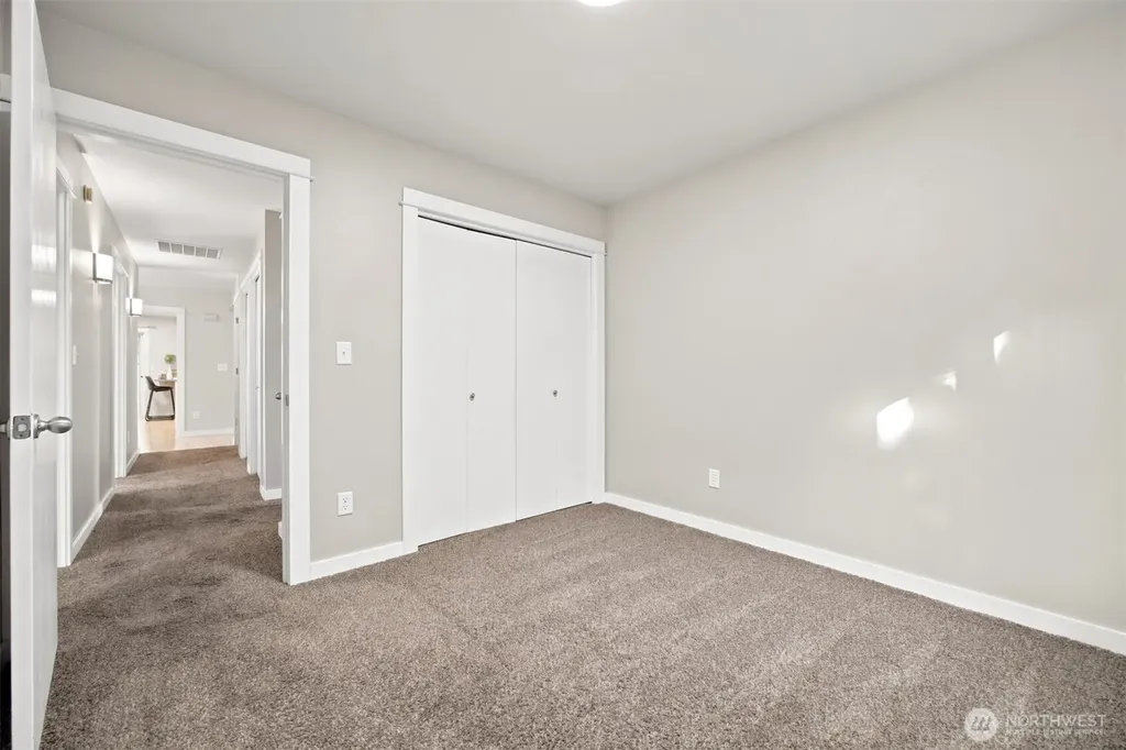 806 S Park Court Lynden WA 98264