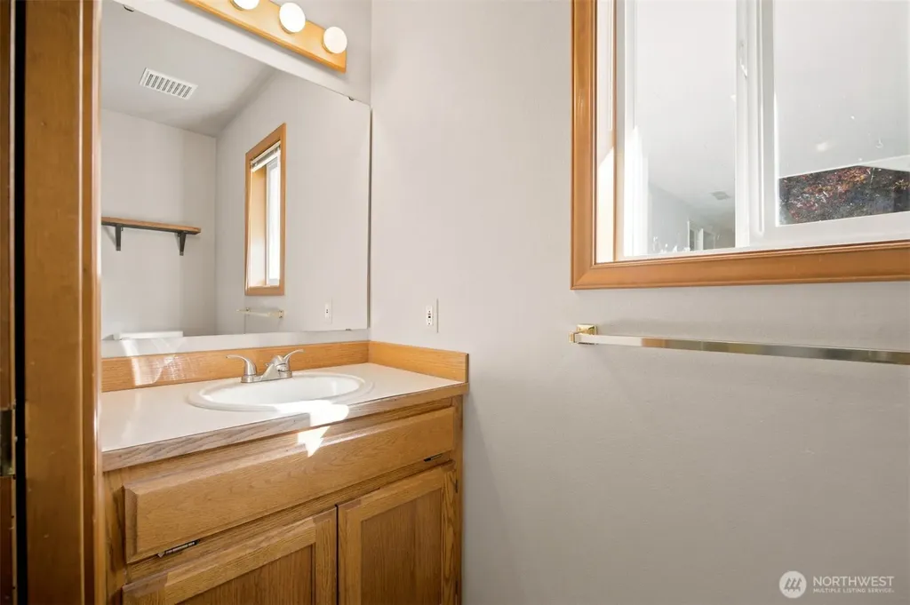806 S Park Court Lynden WA 98264