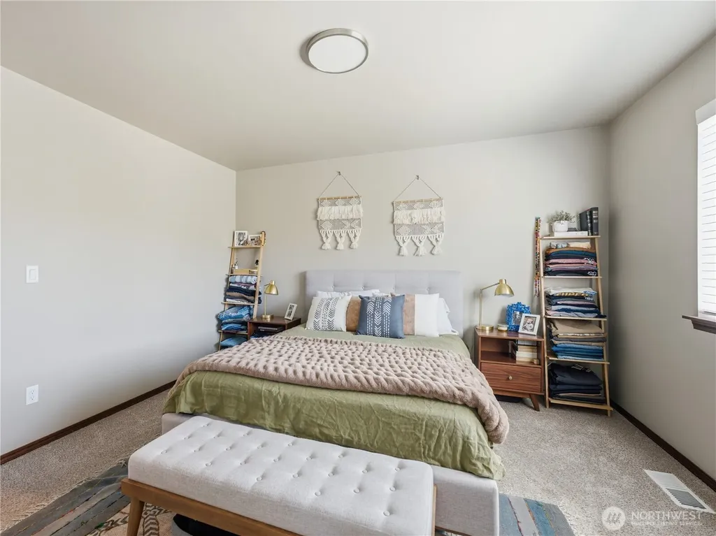 462 S Kansas Loop East Wenatchee WA 98802