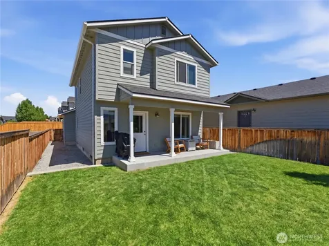 462 S Kansas Loop East Wenatchee WA 98802