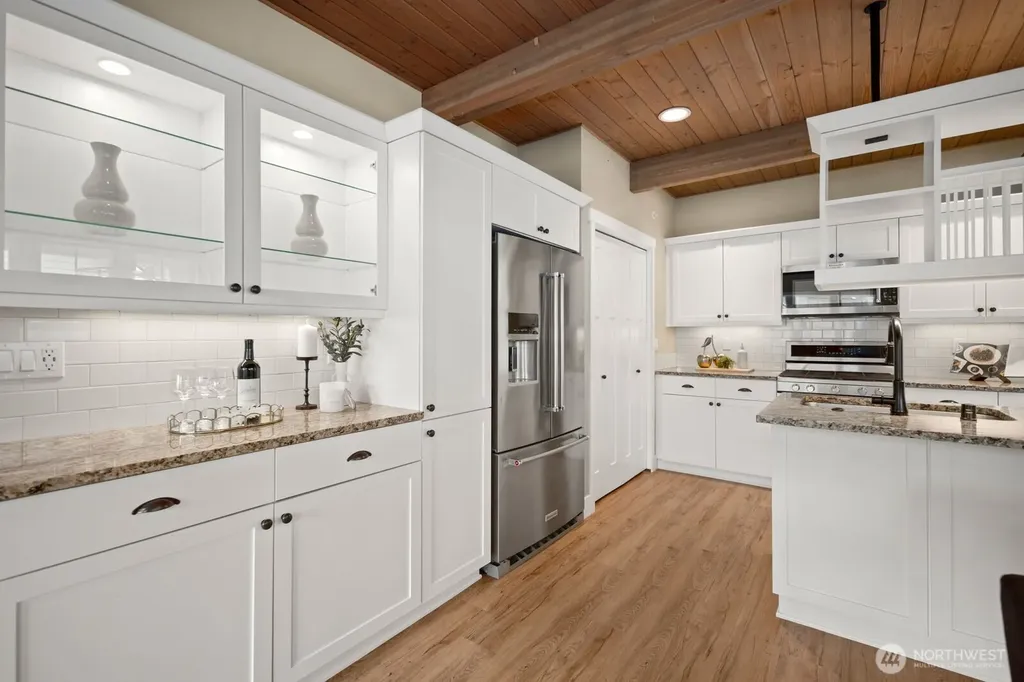 30913 6th Lane SW Federal Way WA 98023