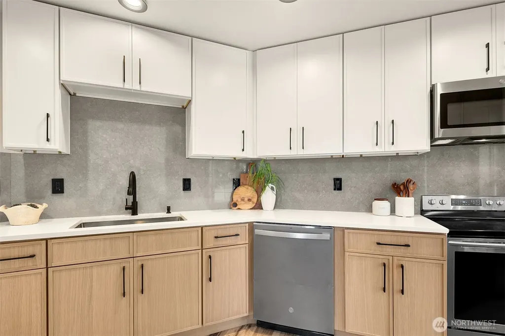 22057 SE 269th Place Maple Valley WA 98038