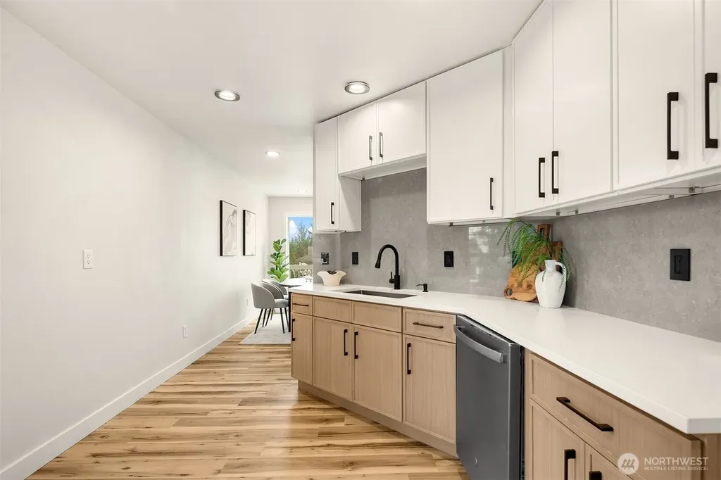 22057 SE 269th Place Maple Valley WA 98038