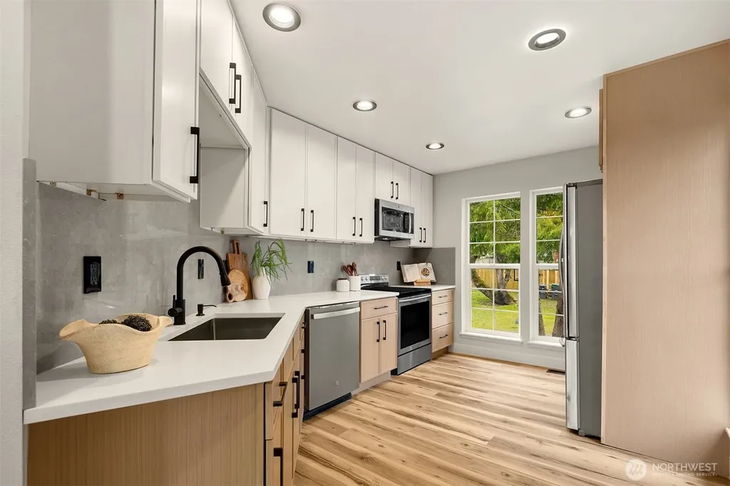 22057 SE 269th Place Maple Valley WA 98038