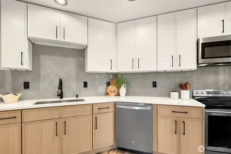 22057 SE 269th Place Maple Valley WA 98038