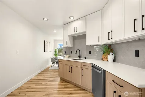 22057 SE 269th Place Maple Valley WA 98038