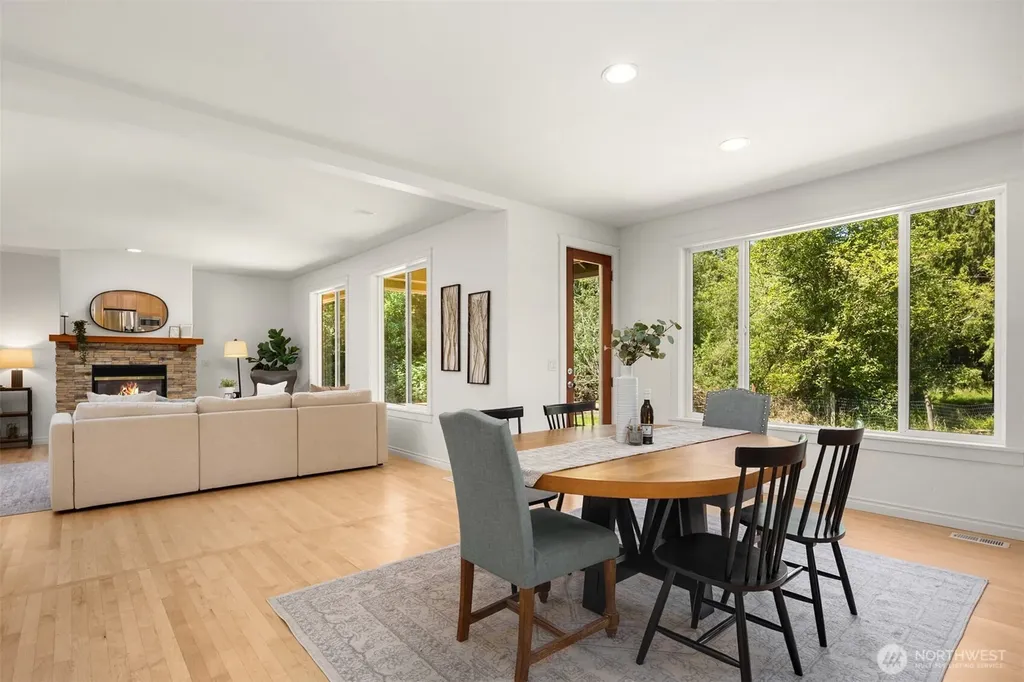 22272 NE Woodinville-duvall Road Woodinville WA 98077