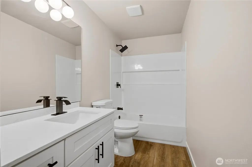 4335 NE 2nd Court Renton WA 98059