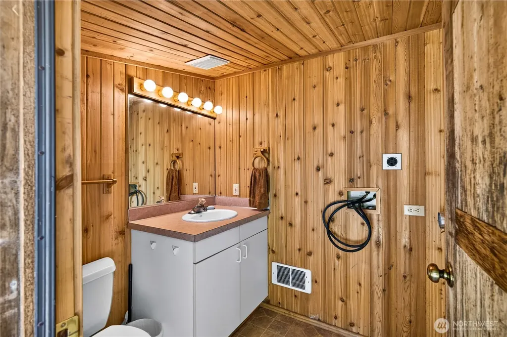 6291 Seaway Hollow Road Anacortes WA 98221