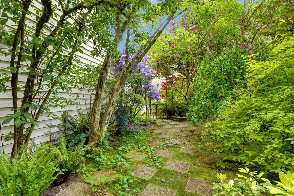 2427 147th Place SE Mill Creek WA 98012