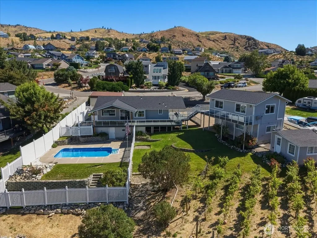 104 Orchard View Drive Chelan WA 98816