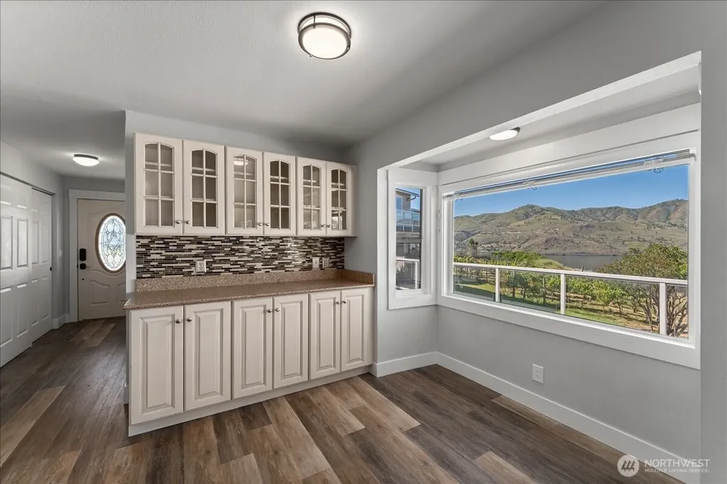 104 Orchard View Drive Chelan WA 98816