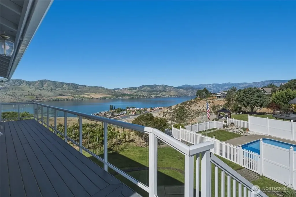 104 Orchard View Drive Chelan WA 98816