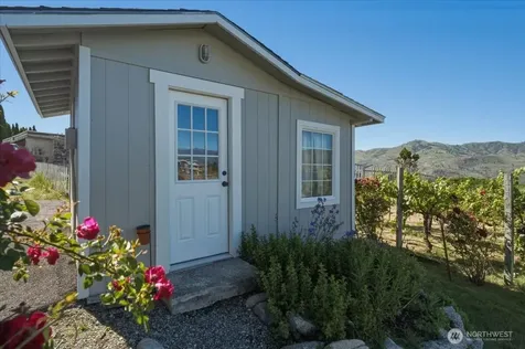 104 Orchard View Drive Chelan WA 98816