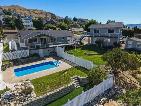 104 Orchard View Drive Chelan WA 98816