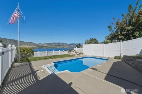 104 Orchard View Drive Chelan WA 98816