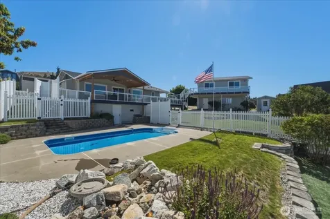 104 Orchard View Drive Chelan WA 98816