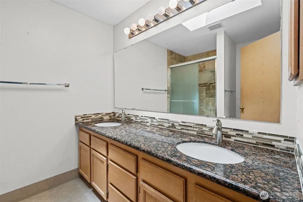 19117 SE 271st Court Covington WA 98042