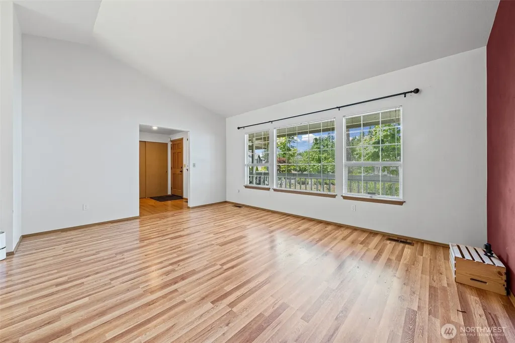 19117 SE 271st Court Covington WA 98042