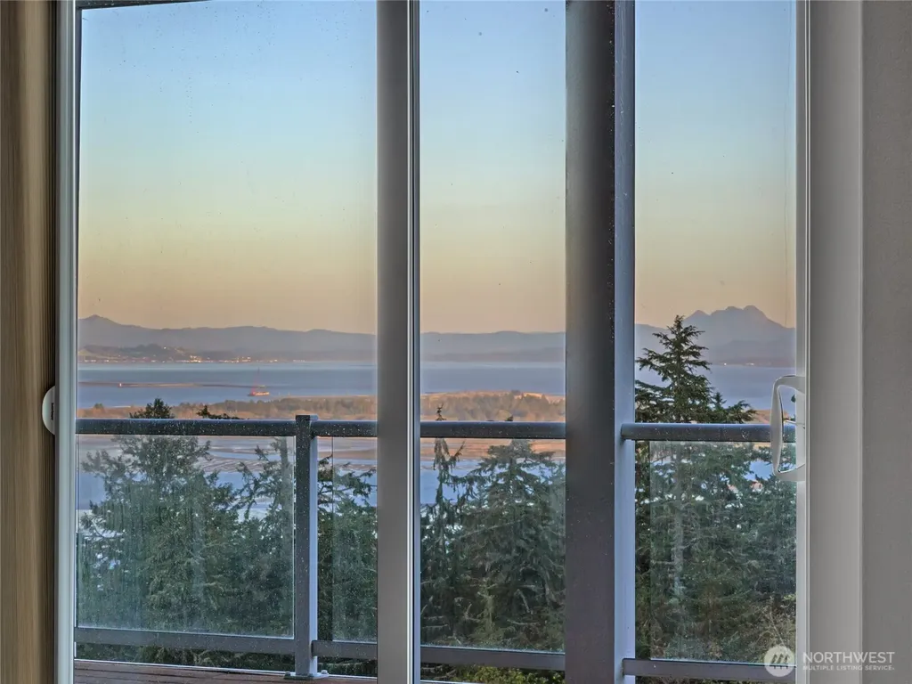 3224 Overlook Loop Ilwaco WA 98624