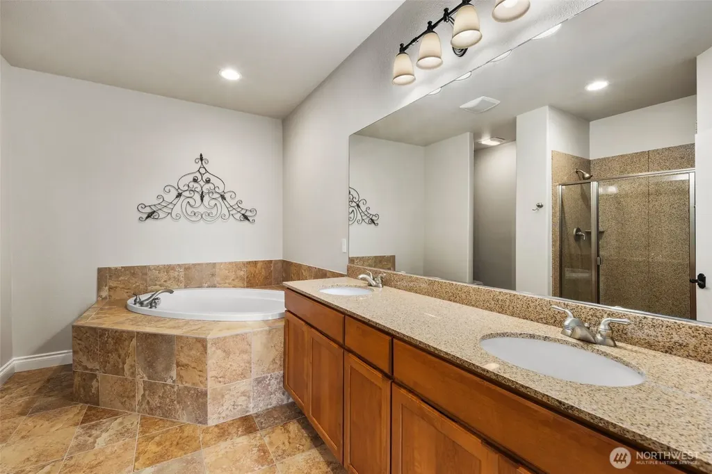 3224 Overlook Loop Ilwaco WA 98624