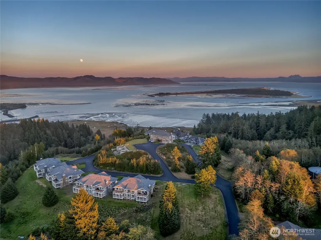3224 Overlook Loop Ilwaco WA 98624
