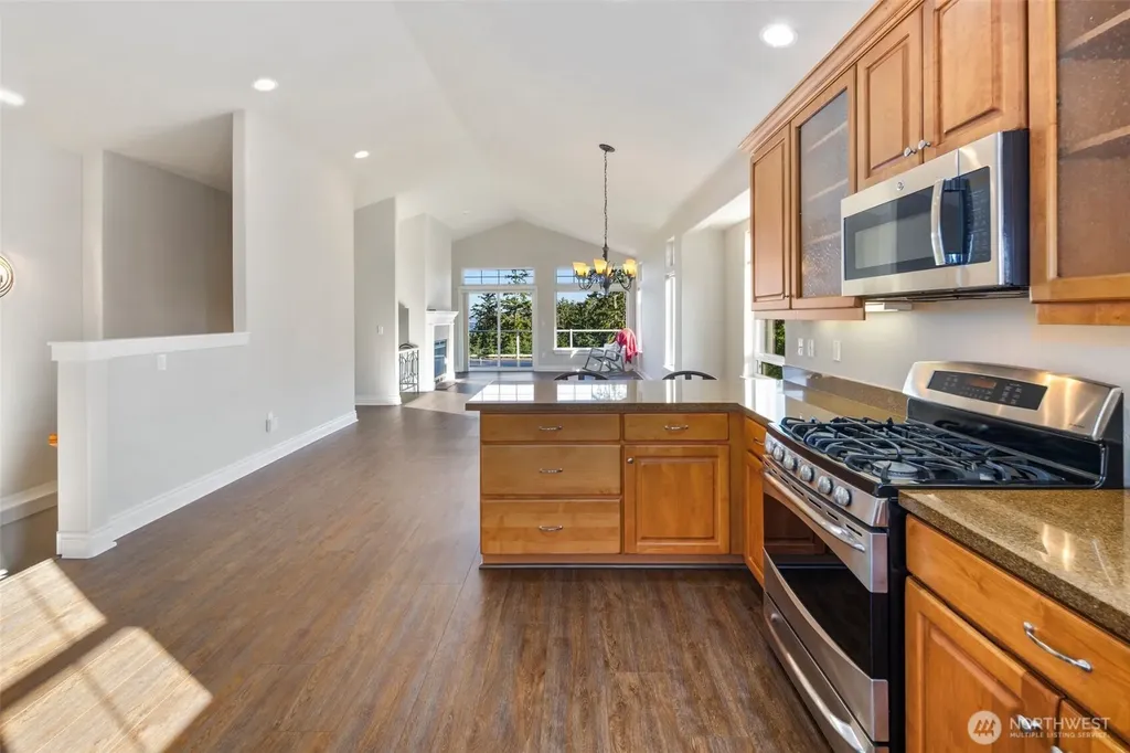 3224 Overlook Loop Ilwaco WA 98624