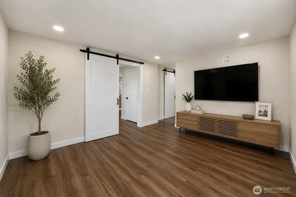 18326 Occidental Avenue S Burien WA 98148