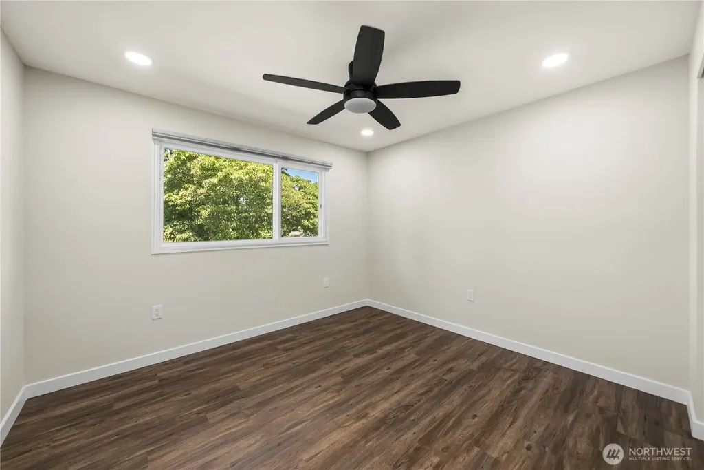 18326 Occidental Avenue S Burien WA 98148
