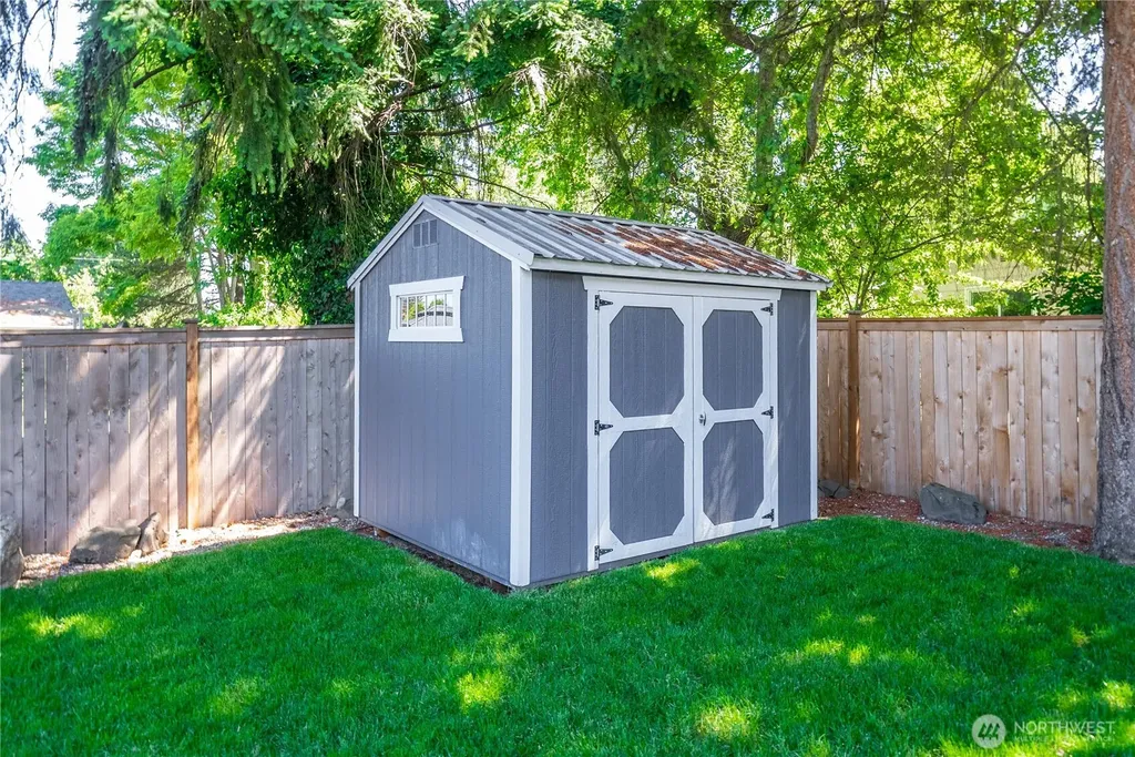 18326 Occidental Avenue S Burien WA 98148