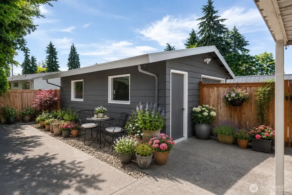 18326 Occidental Avenue S Burien WA 98148