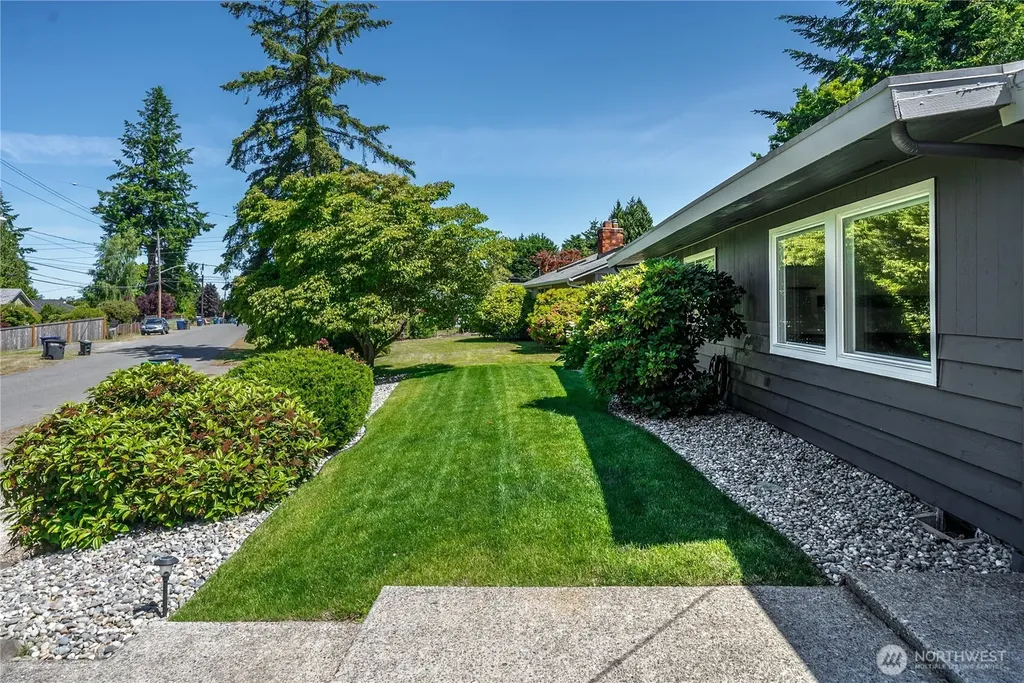 18326 Occidental Avenue S Burien WA 98148