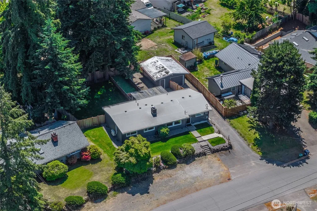 18326 Occidental Avenue S Burien WA 98148