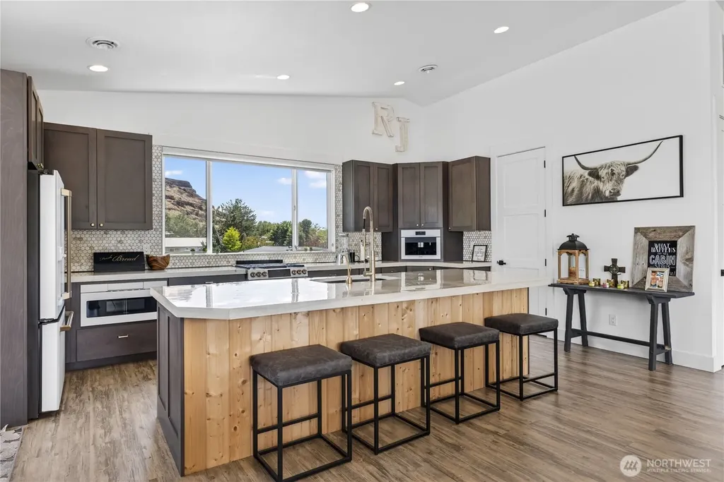 533 River Drive SW Quincy WA 98848