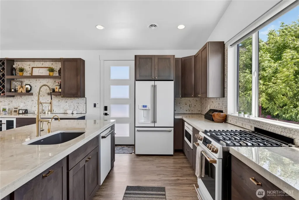 533 River Drive SW Quincy WA 98848