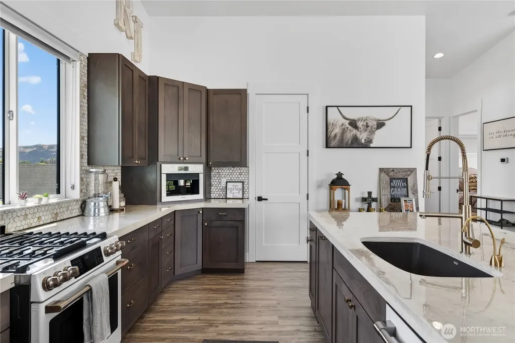 533 River Drive SW Quincy WA 98848
