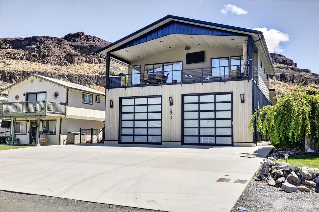 533 River Drive SW Quincy WA 98848