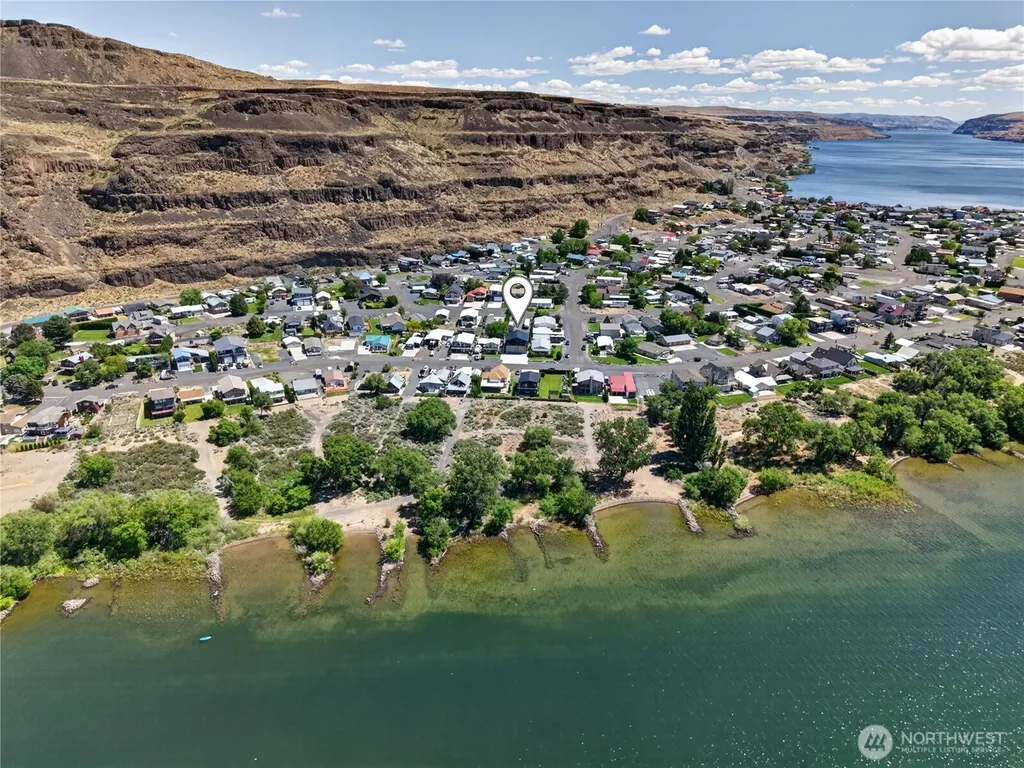 533 River Drive SW Quincy WA 98848
