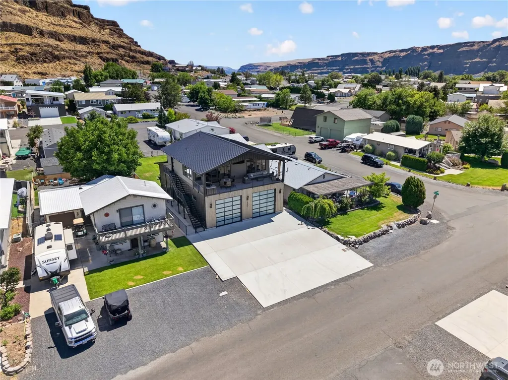 533 River Drive SW Quincy WA 98848