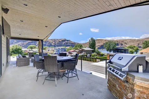 533 River Drive SW Quincy WA 98848
