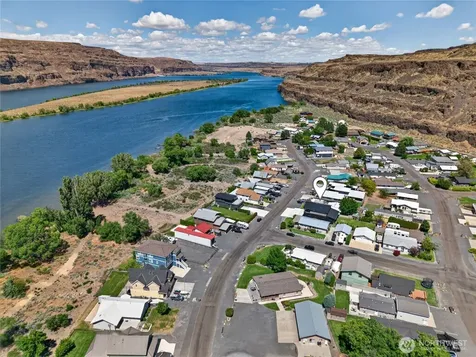 533 River Drive SW Quincy WA 98848