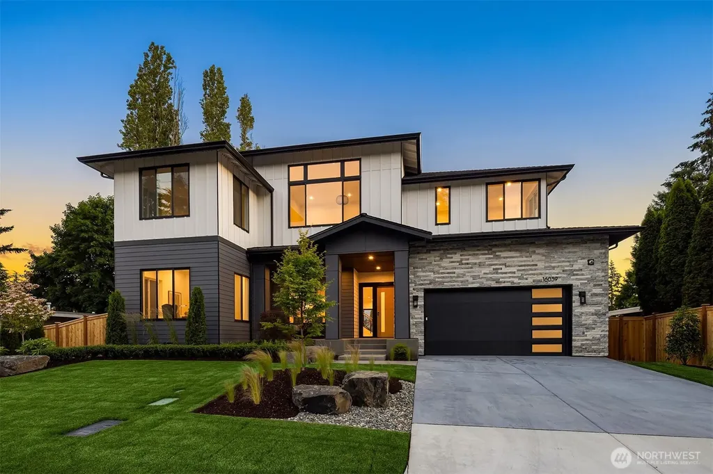 Bellevue WA, 16039 3RD
