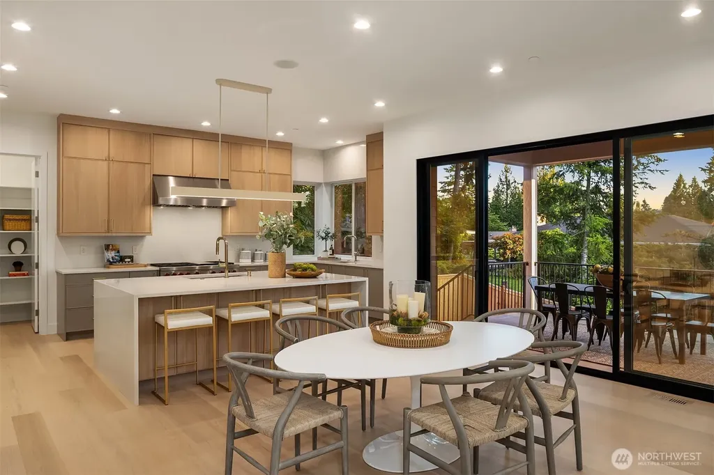 16039 NE 3rd Street Bellevue WA 98008