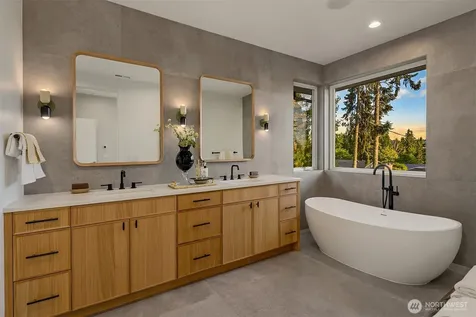 16039 NE 3rd Street Bellevue WA 98008