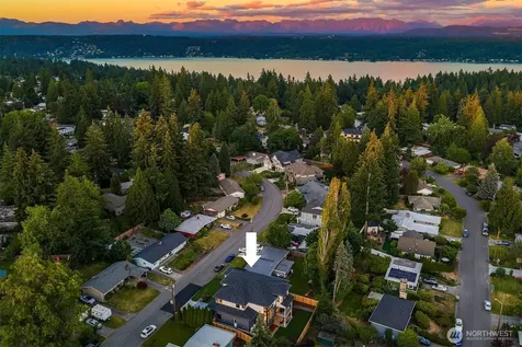 16039 NE 3rd Street Bellevue WA 98008